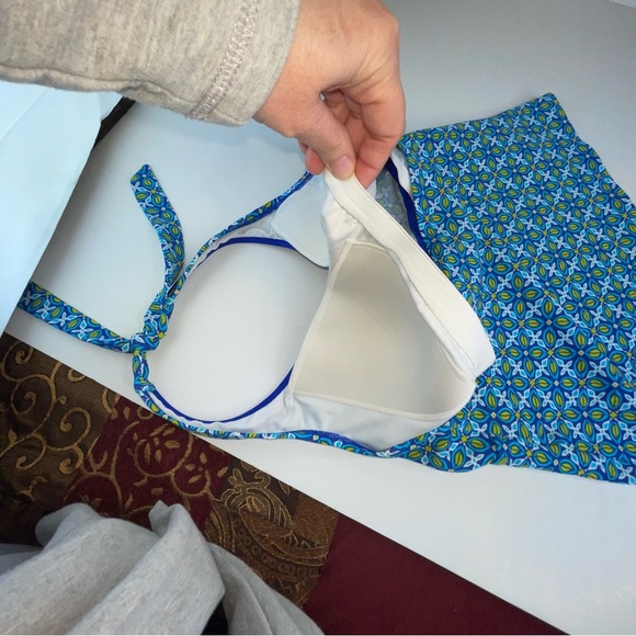 Lands’End Flora Tankini Daisy Batik Halter Swim Top V Neck - Picture 11 of 12